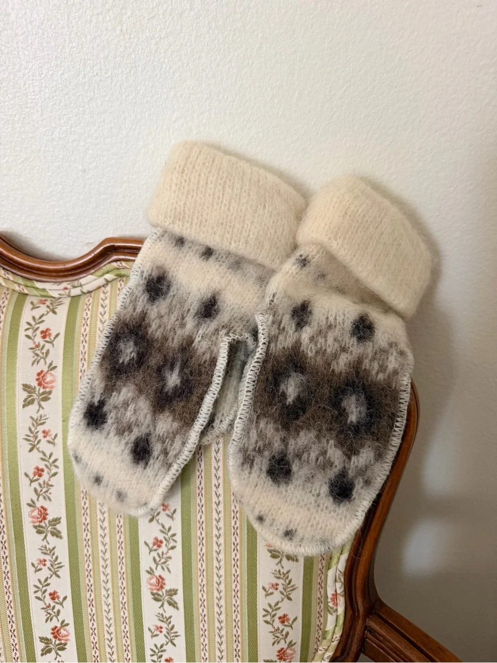 Scandinavian Wool and Mohair Hat and Mittens Set